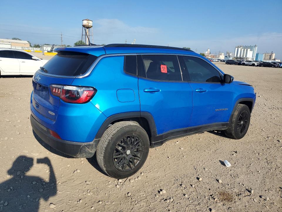 Foto 3 de la subasta – 2022 JEEP COMPASS con VIN 3C4NJDBB9NT216948