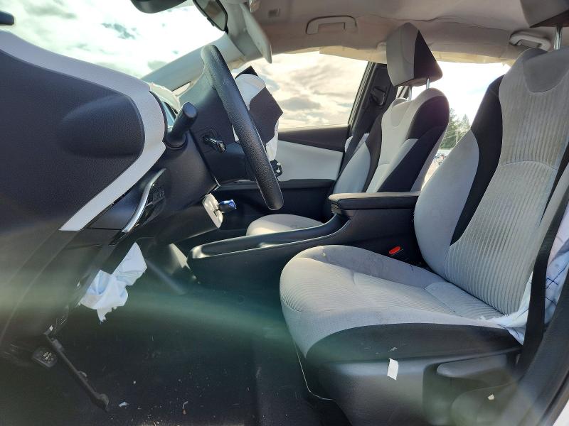 Photo 7 from auction – 2017 TOYOTA PRIUS with VIN JTDKBRFU7H3042001