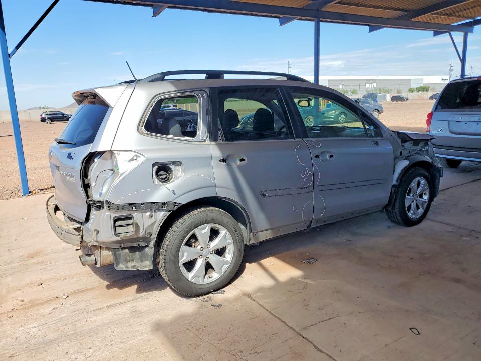 Photo 3 from auction – 2014 SUBARU FORESTER with VIN JF2SJAHC6EH481036