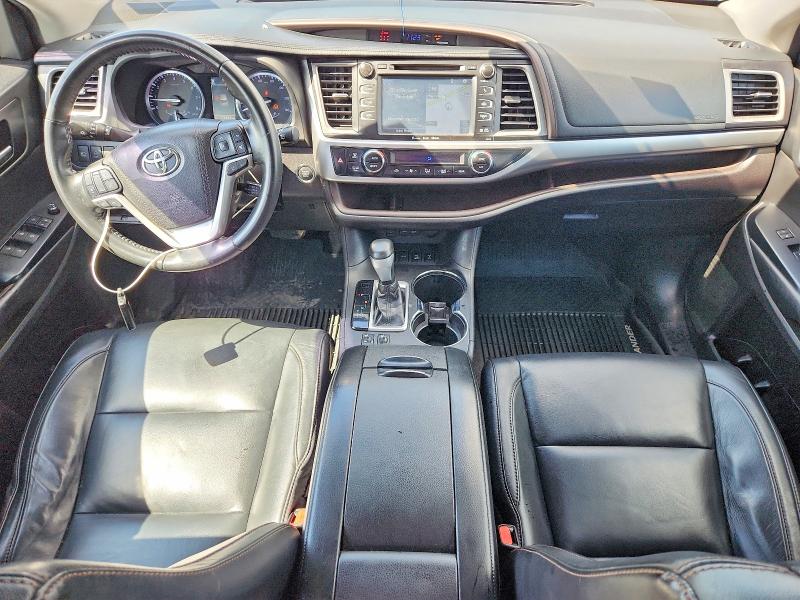 Снимка 8 от търг – 2018 TOYOTA HIGHLANDER с VIN 5TDJZRFH4JS880887