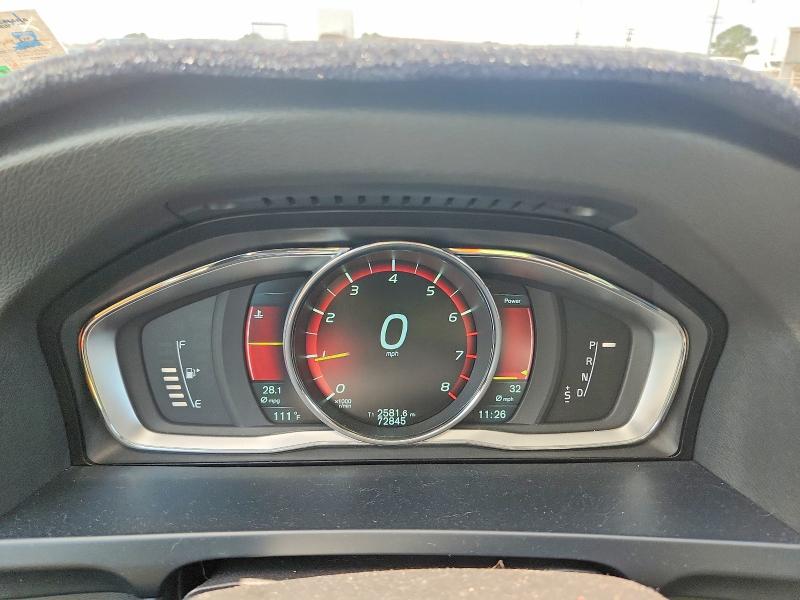 Zdjęcie 9 z aukcji – 2015 VOLVO V60 z VIN YV140MEC4F1195206