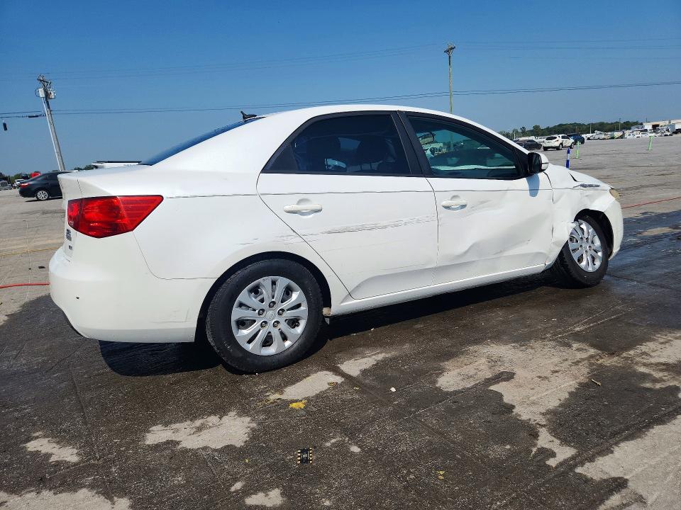 Photo 3 from auction – 2012 KIA FORTE with VIN KNAFU4A20C5516661