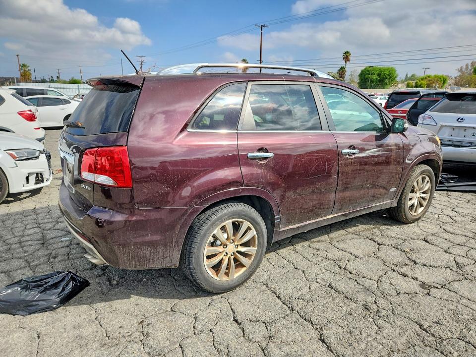 Zdjęcie 3 z aukcji – 2011 KIA SORENTO z VIN 5XYKWDA21BG174798