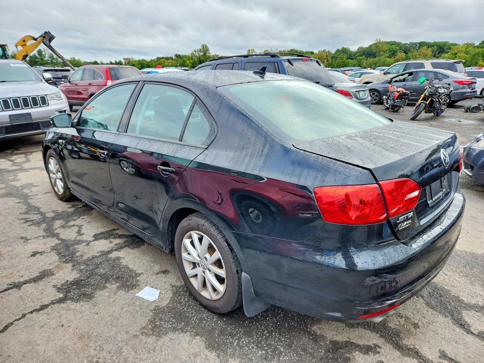صورة رقم 2 من المزاد - 2012 VOLKSWAGEN JETTA مع VIN 3VWBP7AJ7CM112605
