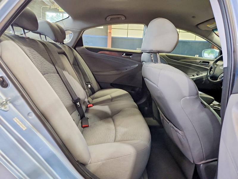 Photo 10 from auction – 2013 HYUNDAI SONATA with VIN KMHEC4A49DA065902