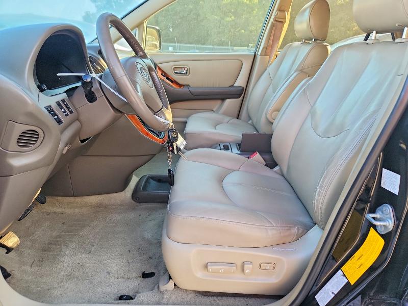Photo 7 from auction – 2001 LEXUS RX with VIN JTJHF10U110181540