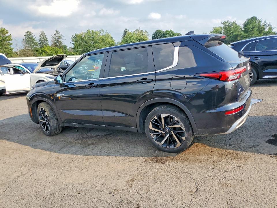 Снимка 2 от търг – 2024 MITSUBISHI OUTLANDER с VIN JA4T5VA98RZ022601