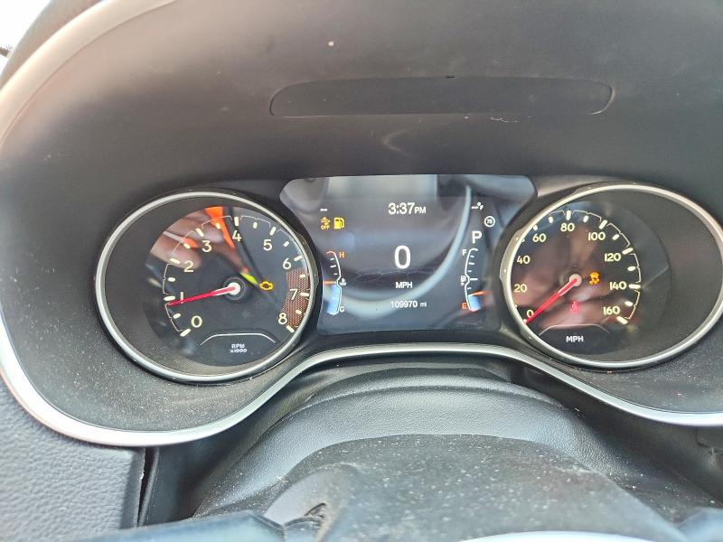 Photo 9 from auction – 2018 JEEP COMPASS with VIN 3C4NJDBB6JT304155