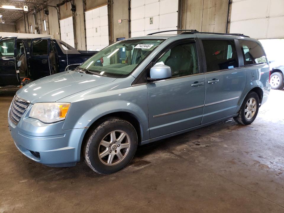 CHRYSLER TOWN & COUNTRY 2010 с VIN 2A4RR5D1XAR183941 - Снимка от търг