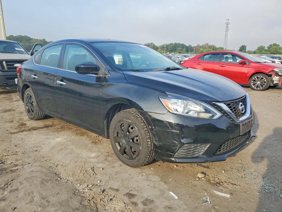 Photo 4 from auction – 2017 NISSAN SENTRA with VIN 3N1AB7AP6HY288498