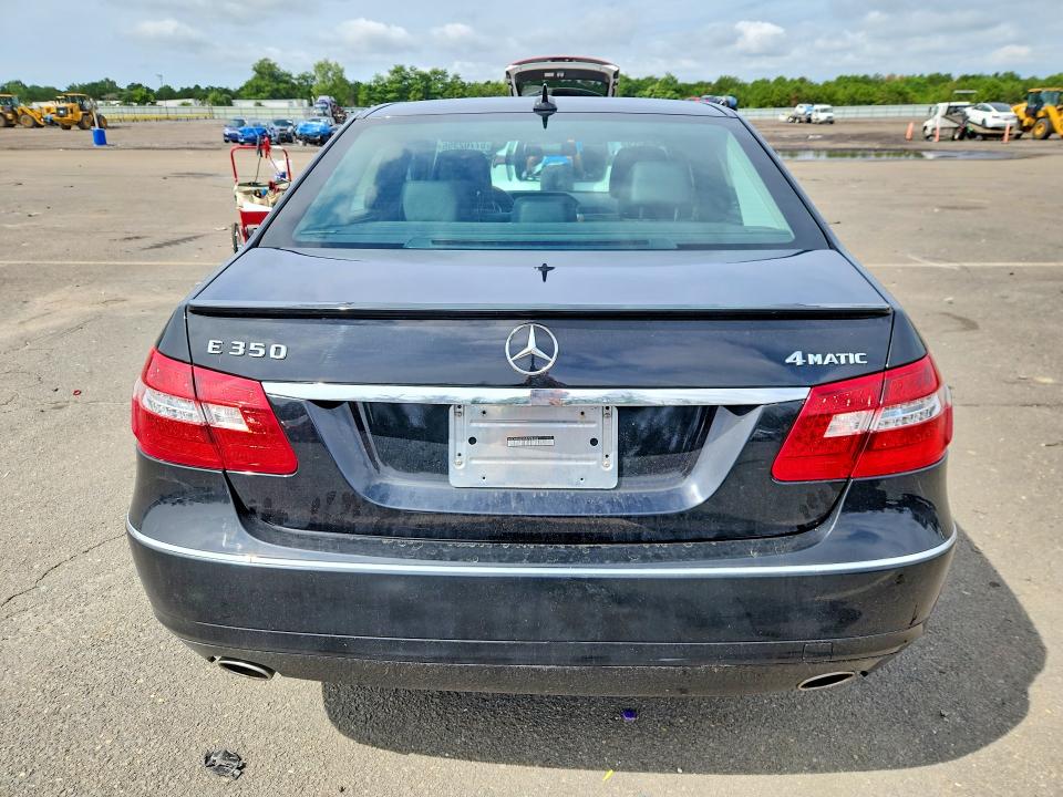 Zdjęcie 6 z aukcji – 2013 MERCEDES-BENZ E z VIN WDDHF8JB3DA728434