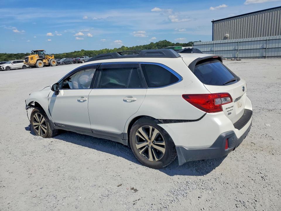 Foto 2 de la subasta – 2018 SUBARU OUTBACK con VIN 4S4BSANC5J3333608