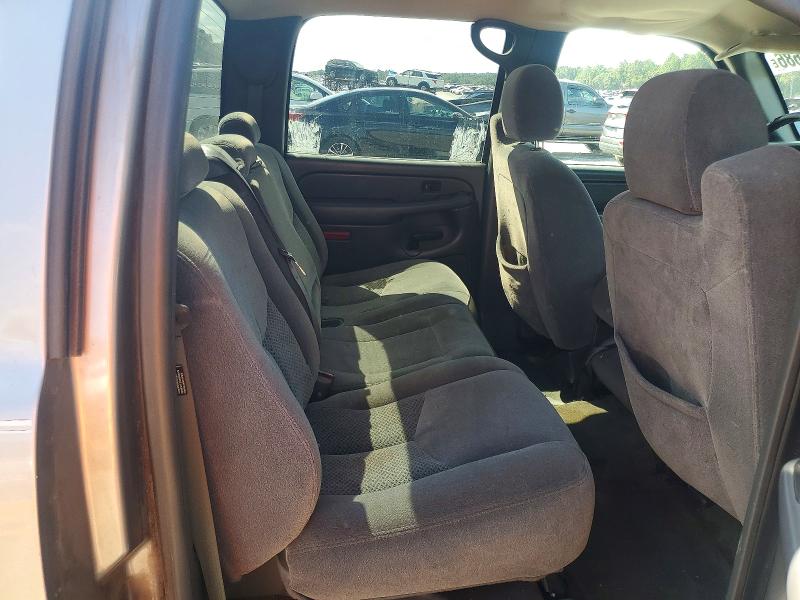 Снимка 10 от търг – 2006 CHEVROLET SILVERADO с VIN 2GCEK13T061152109