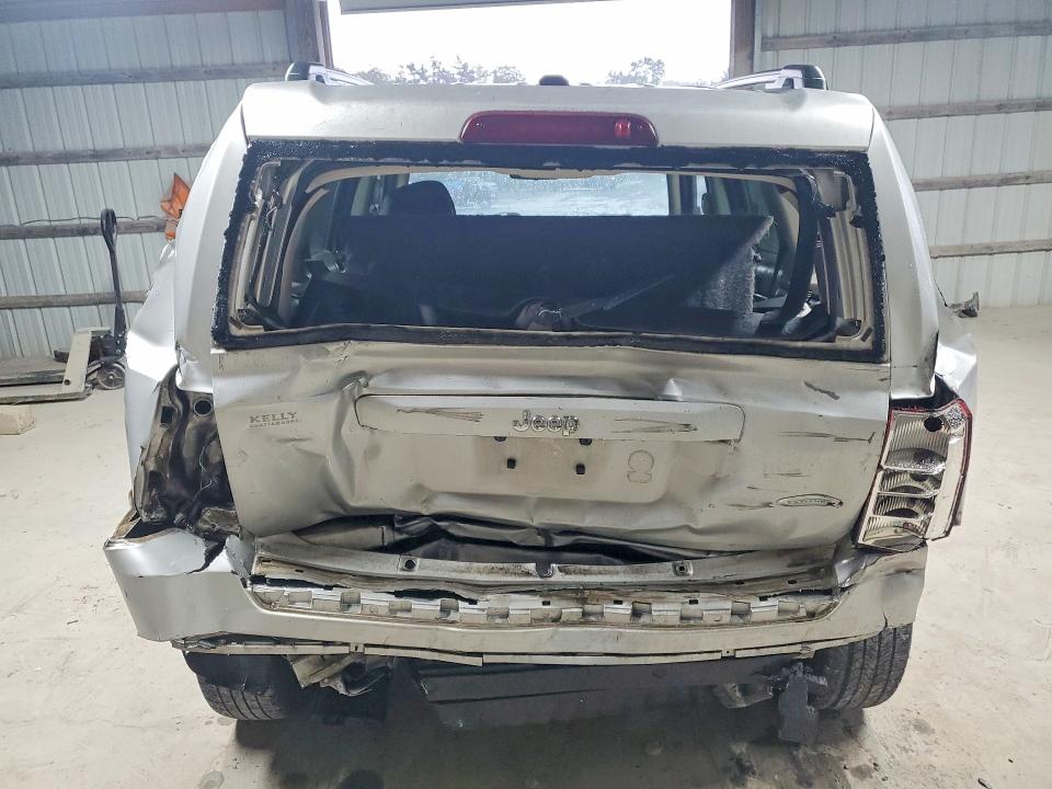 Foto 6 de la subasta – 2011 JEEP PATRIOT con VIN 1J4NT1GA7BD220159