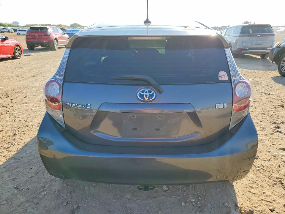 Снимка 6 от търг – 2014 TOYOTA PRIUS C с VIN JTDKDTB34E1560109