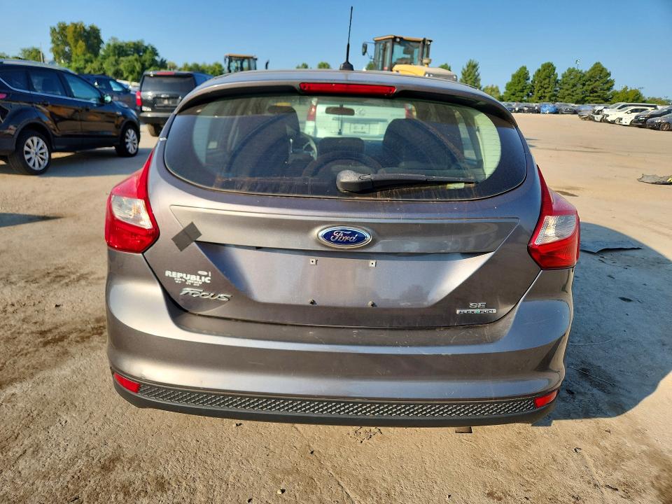 Photo 6 from auction – 2014 FORD FOCUS with VIN 1FADP3K23EL283762