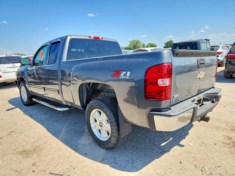 Photo 2 from auction – 2011 CHEVROLET SILVERADO with VIN 1GCRKSE36BZ436821