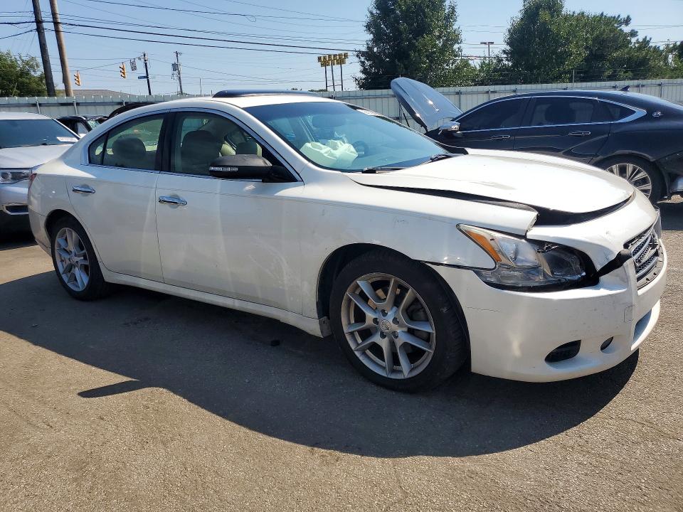 Photo 4 from auction – 2010 NISSAN MAXIMA with VIN 1N4AA5AP7AC848585