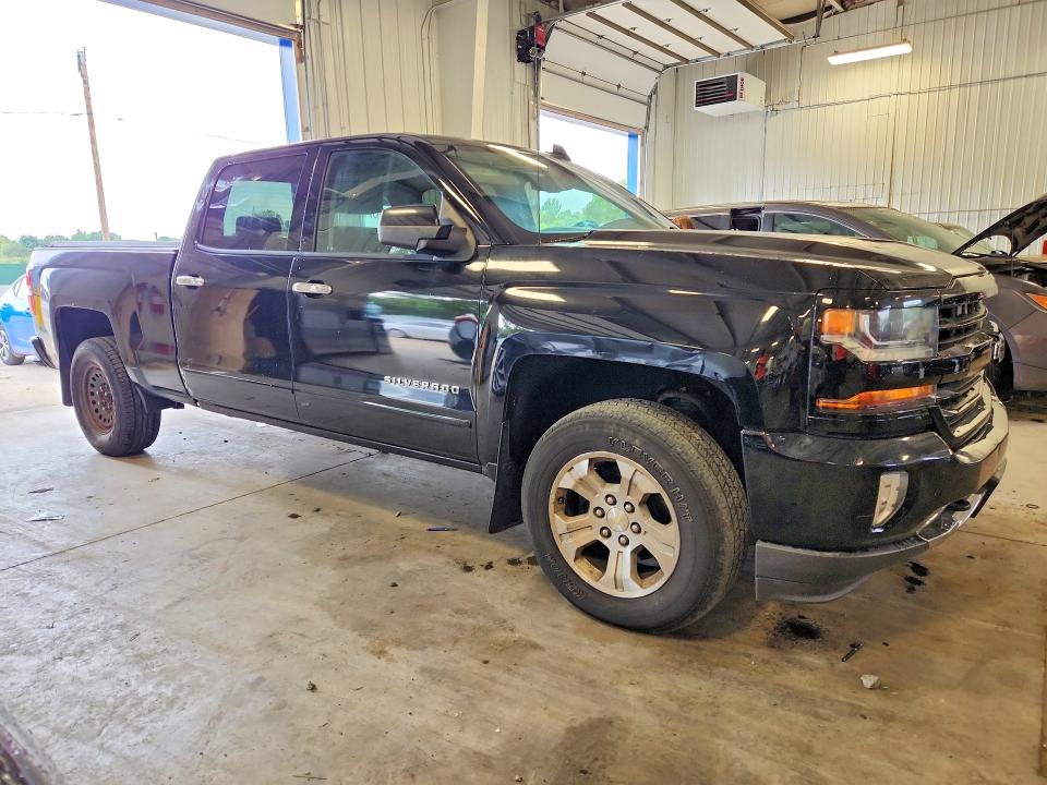 Photo 4 from auction – 2016 CHEVROLET SILVERADO with VIN 3GCUKREC0GG280821