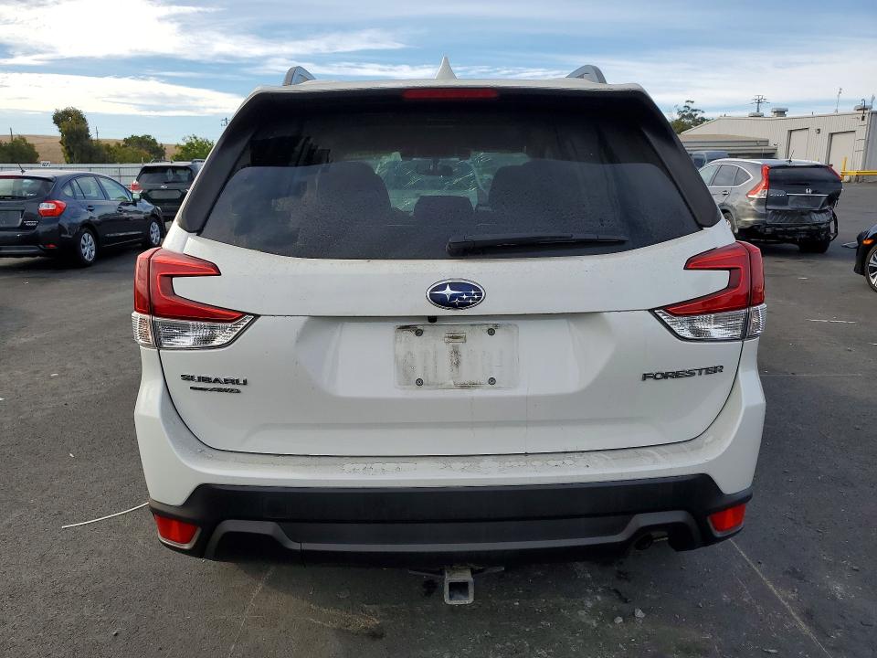 Photo 6 from auction – 2021 SUBARU FORESTER with VIN JF2SKAJC1MH424006