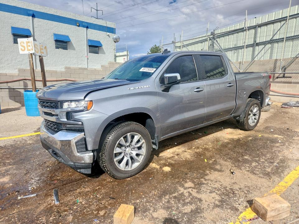 CHEVROLET SILVERADO 2021 with VIN 1GCPYJEK9MZ437553 - Photo from auction