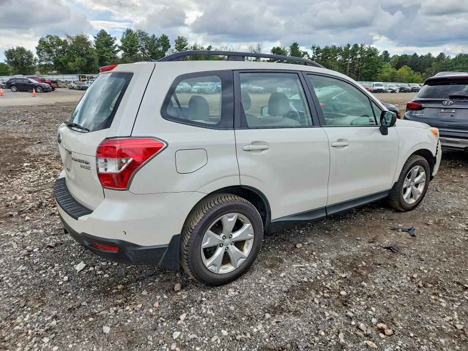 Снимка 3 от търг – 2015 SUBARU FORESTER с VIN JF2SJABC8FH564560