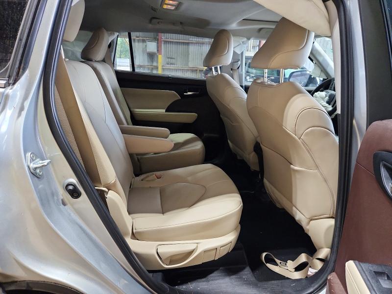 Photo 10 from auction – 2020 TOYOTA HIGHLANDER with VIN 5TDGZRAH3LS502029