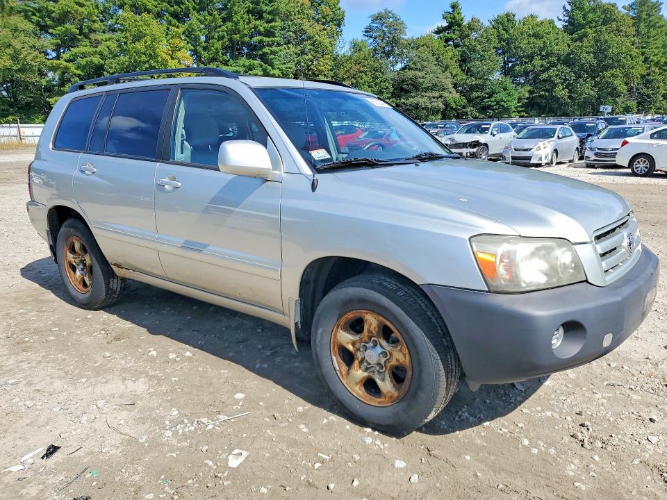 Photo 4 from auction – 2005 TOYOTA HIGHLANDER with VIN JTEGD21A950115866