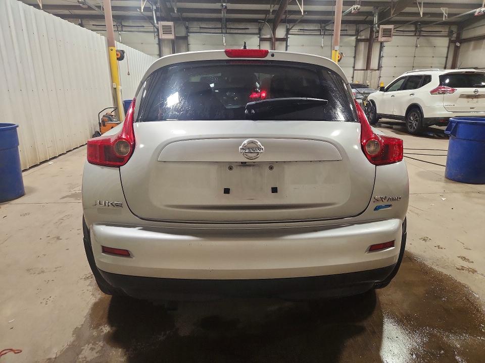 Снимка 6 от търг – 2014 NISSAN JUKE с VIN JN8AF5MV1ET359311