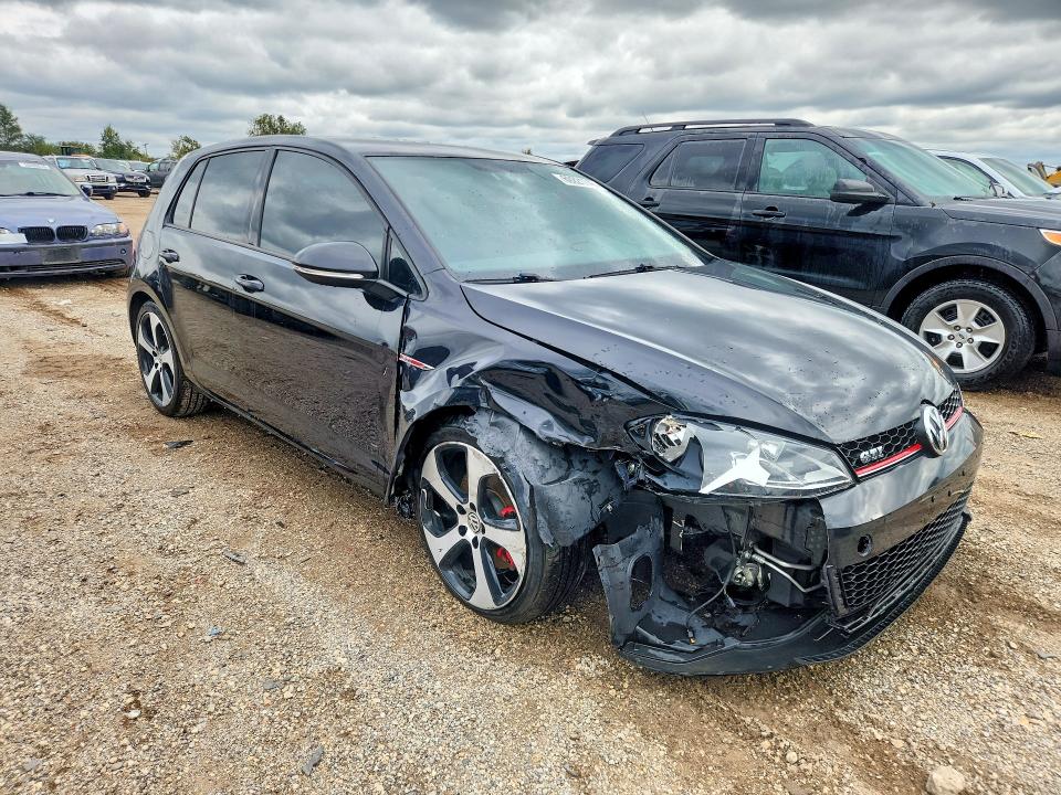 Снимка 4 от търг – 2017 VOLKSWAGEN GTI с VIN 3VW4T7AU1HM074486