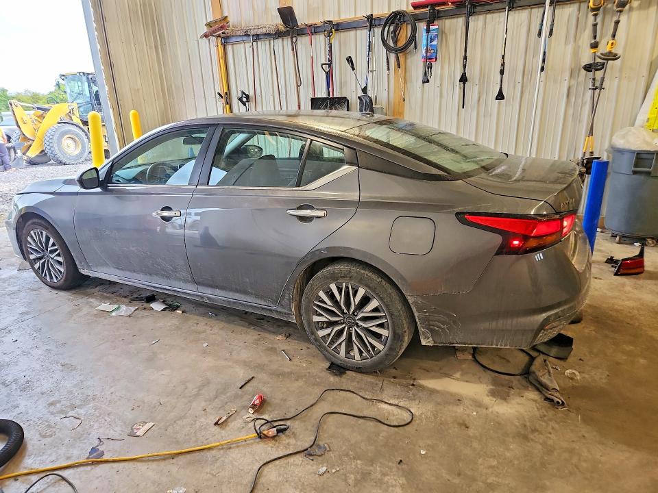 Photo 2 from auction – 2025 NISSAN ALTIMA with VIN 1N4BL4DVXSN339843