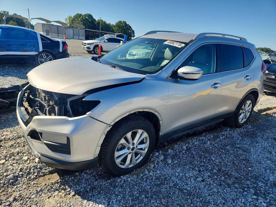 NISSAN ROGUE 2018 с VIN 5N1AT2MT2JC828865 - Снимка от търг