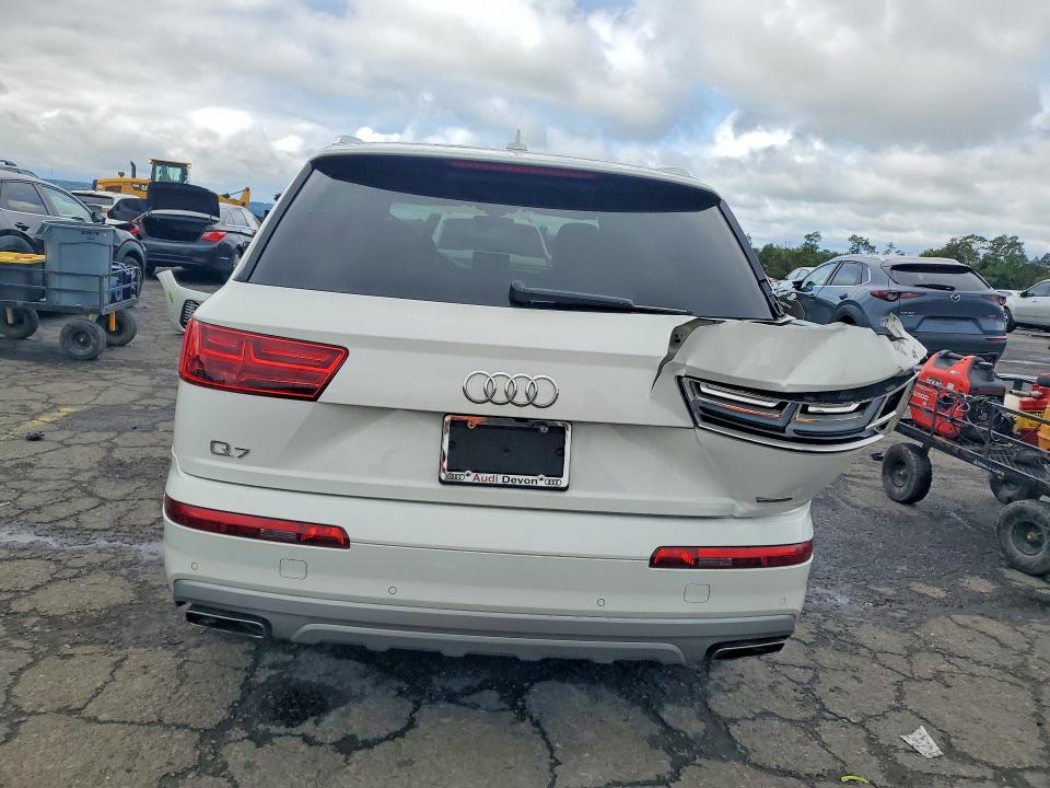 صورة رقم 6 من المزاد - 2018 AUDI Q7 مع VIN WA1LHAF76JD030625