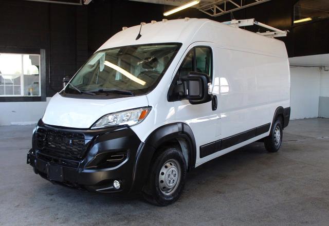 Photo 2 from auction – 2023 RAM PROMASTER 3500 with VIN 3C6MRVHG4PE556908