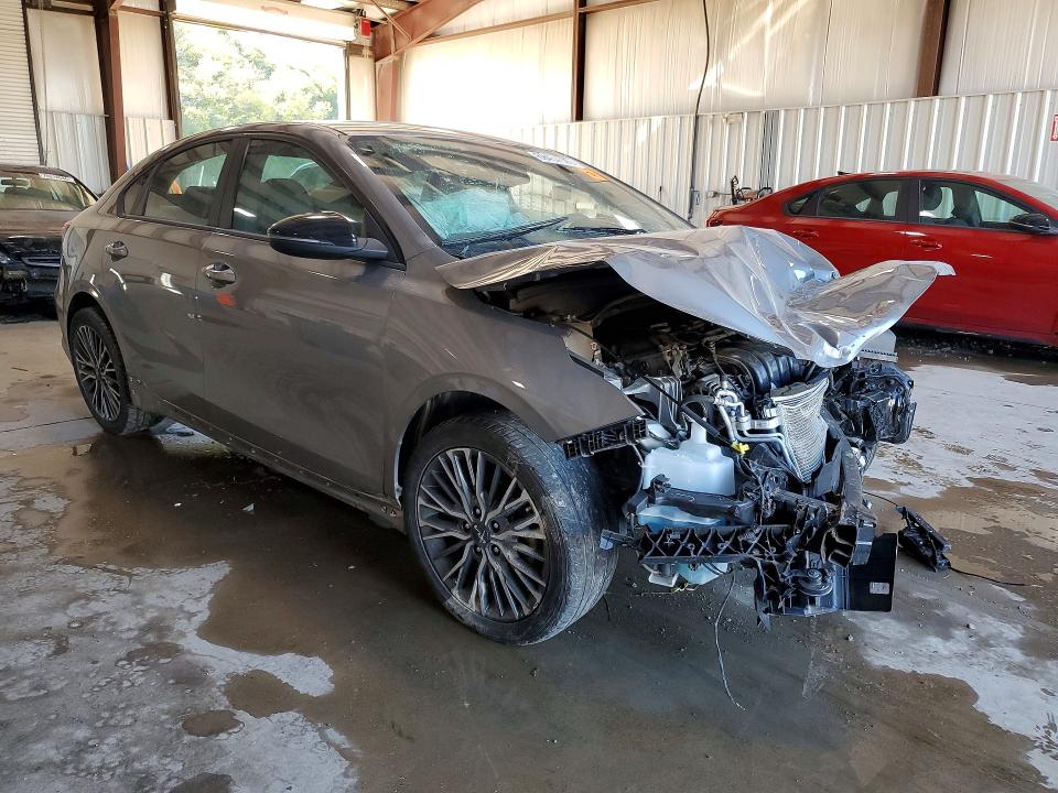 Photo 4 from auction – 2022 KIA FORTE with VIN 3KPF54AD7NE491685