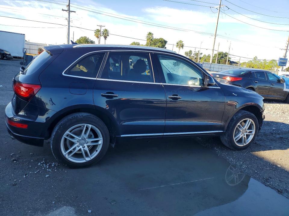 Photo 3 from auction – 2017 AUDI Q5 with VIN WA1L2AFPXHA047926