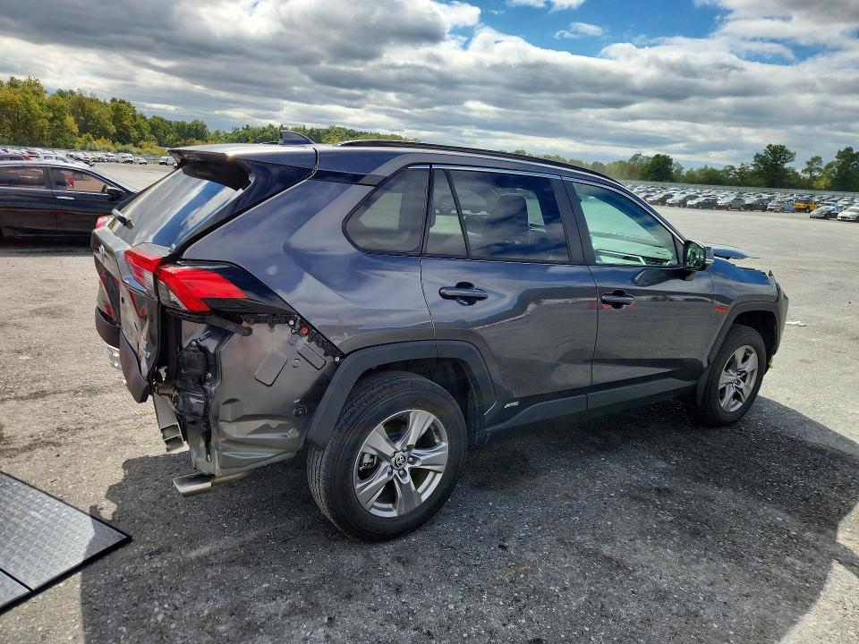 Снимка 3 от търг – 2024 TOYOTA RAV4 HYBRID с VIN 4T3RWRFV0RU129507