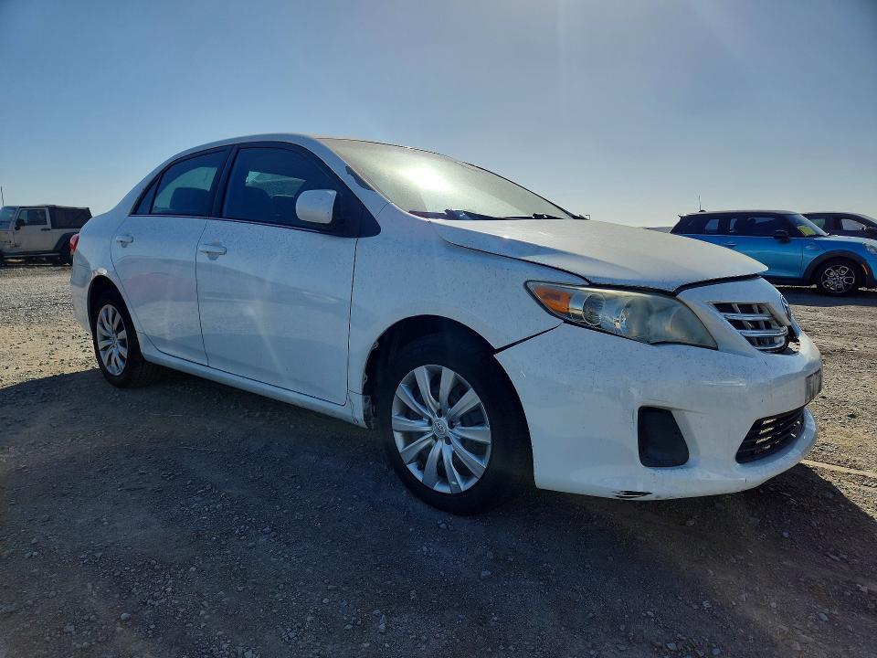 Photo 4 from auction – 2013 TOYOTA COROLLA with VIN 5YFBU4EE1DP152440