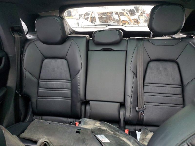 Снимка 10 от търг – 2019 PORSCHE CAYENNE с VIN WP1AA2AY4KDA07657
