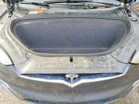Photo 12 from auction – 2020 TESLA MODEL X with VIN 5YJXCBE21LF261784