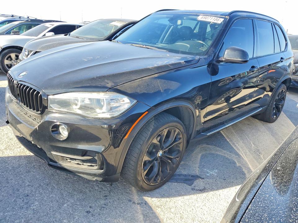 BMW X5 2015 مع رقم تعريف المركبة 5UXKR0C56F0K54938 - صورة من المزاد
