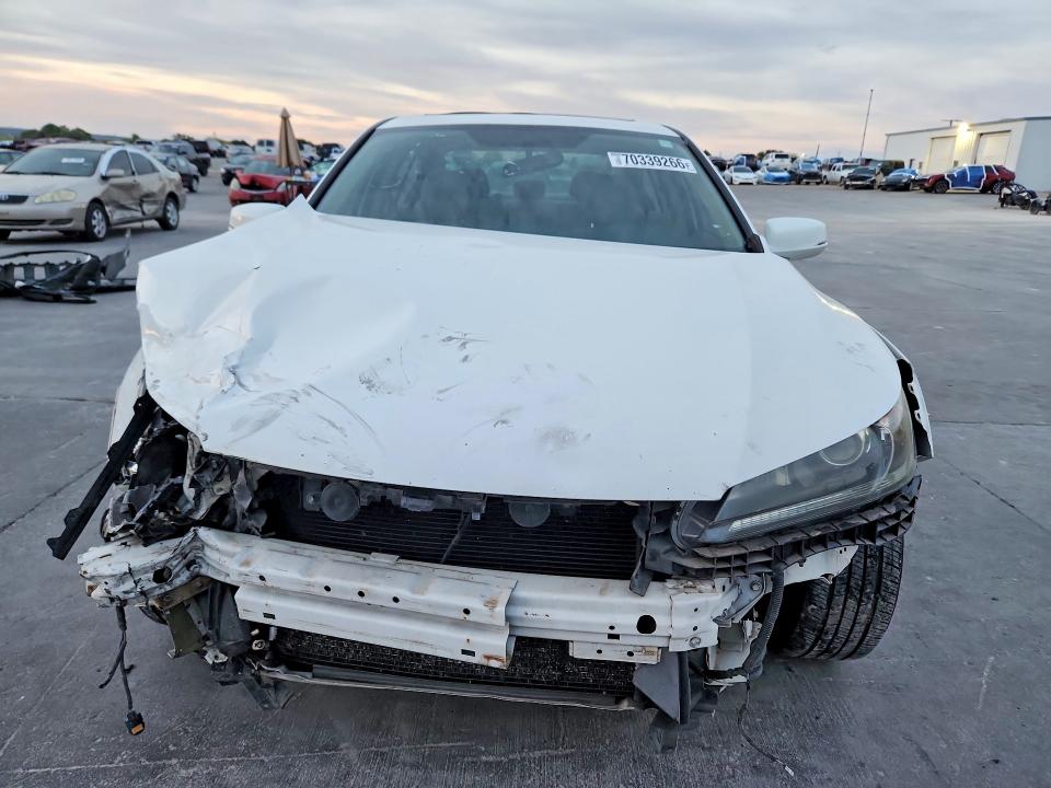 Снимка 5 от търг – 2015 HONDA ACCORD с VIN 1HGCR2F75FA193317