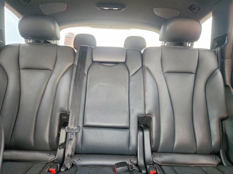 Photo 10 from auction – 2018 AUDI Q7 with VIN WA1VAAF7XJD052849