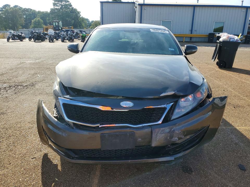 Zdjęcie 5 z aukcji – 2013 KIA OPTIMA z VIN 5XXGM4A71DG203540