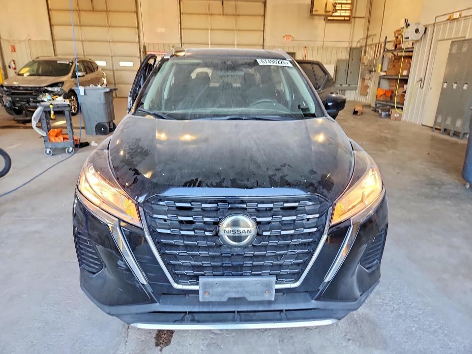 Photo 5 from auction – 2021 NISSAN KICKS with VIN 3N1CP5CV6ML475838