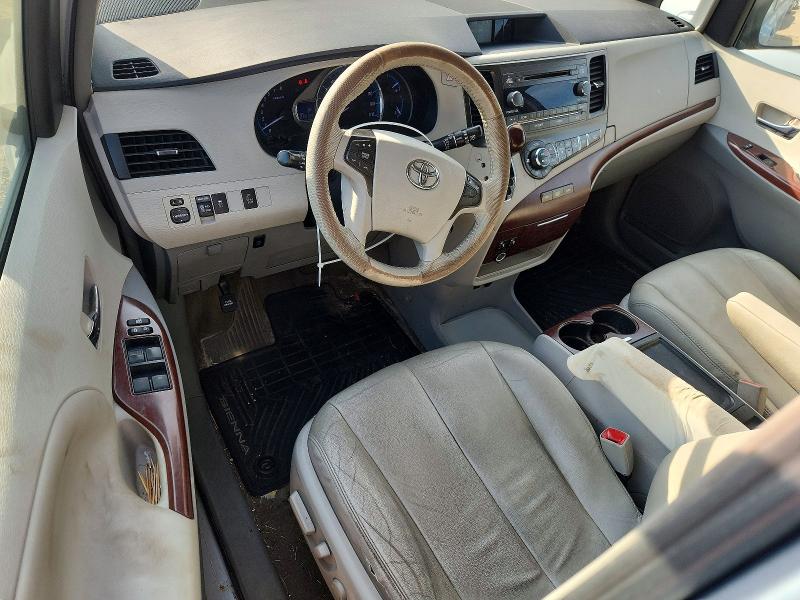 Photo 8 from auction – 2014 TOYOTA SIENNA with VIN 5TDYK3DC9ES513724