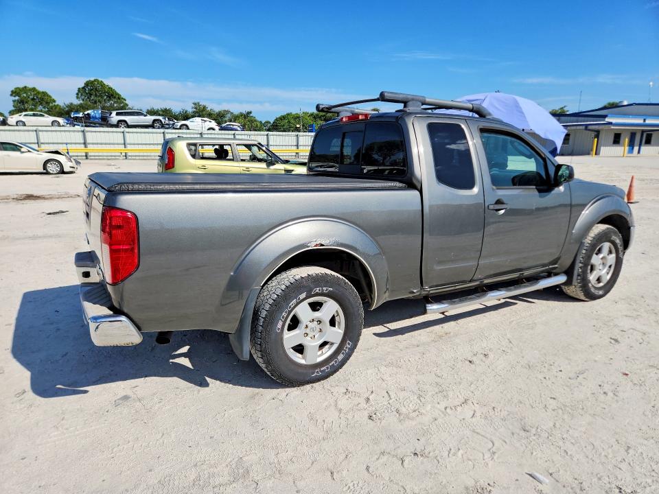 Photo 3 from auction – 2006 NISSAN FRONTIER with VIN 1N6AD06W36C447527