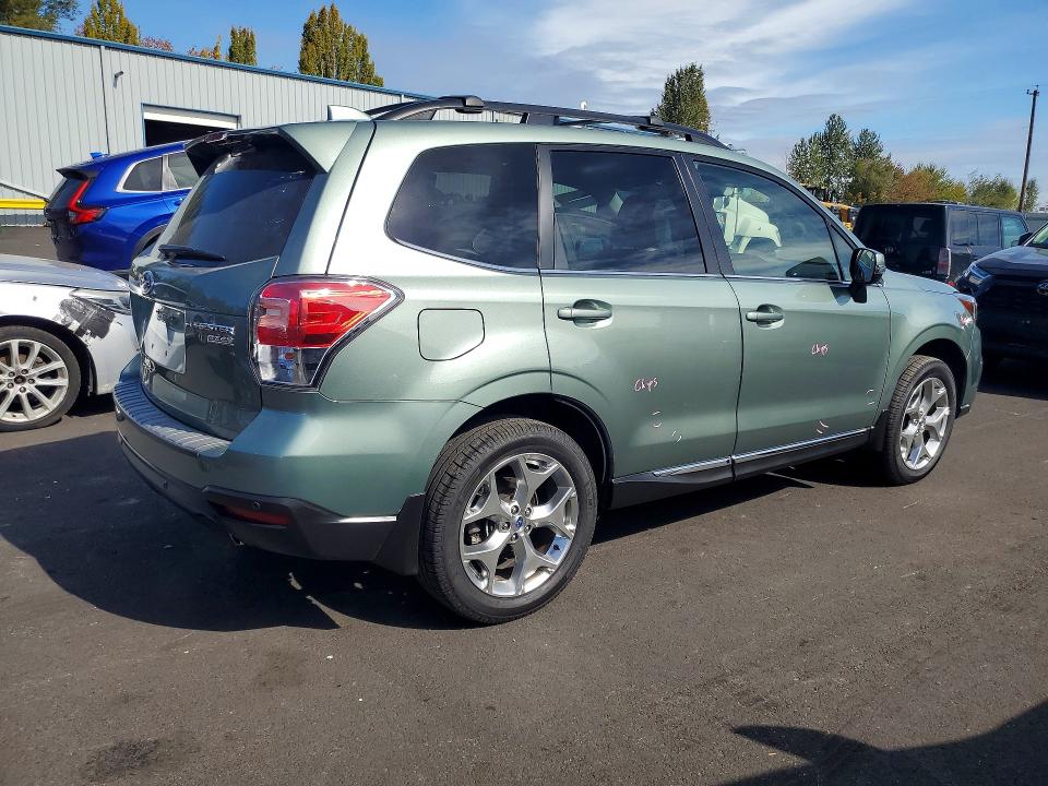 صورة رقم 3 من المزاد - 2017 SUBARU FORESTER مع VIN JF2SJAWC7HH583503