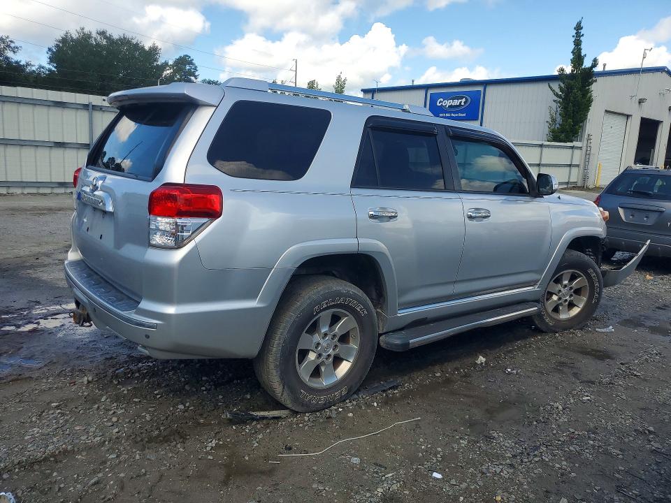 Снимка 3 от търг – 2011 TOYOTA 4RUNNER с VIN JTEZU5JR7B5032399