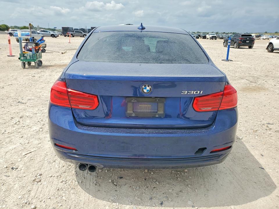 Photo 6 from auction – 2017 BMW 330 with VIN WBA8B9G32HNU55607